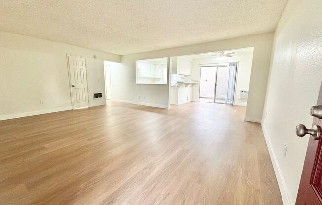 2 beds, 1 bath, 900 sqft, $2,450, Unit 71