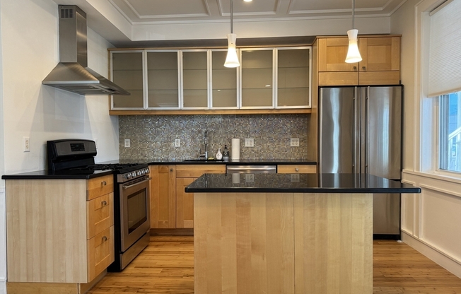 782 Dorchester Ave