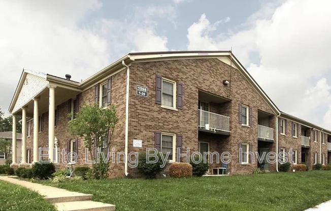 1590 MARTHA CT