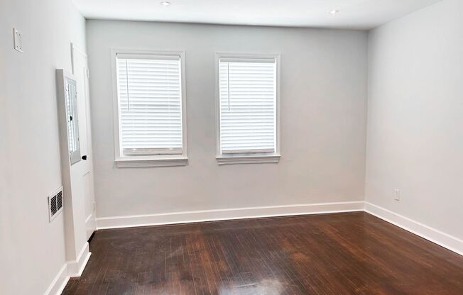 1272 16th Street, NE