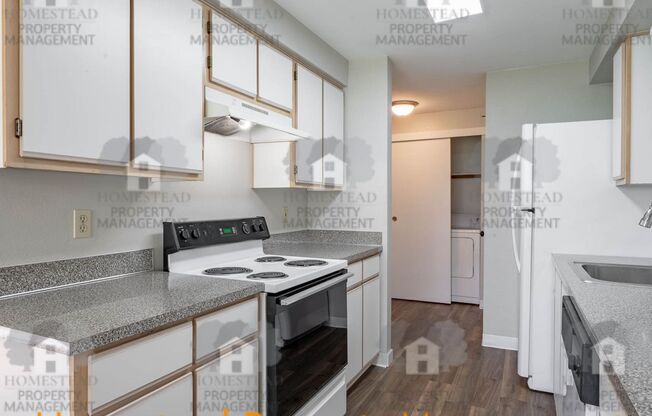 2 beds, 1 bath, 982 sqft, $1,299, Unit VISTA RIDGE