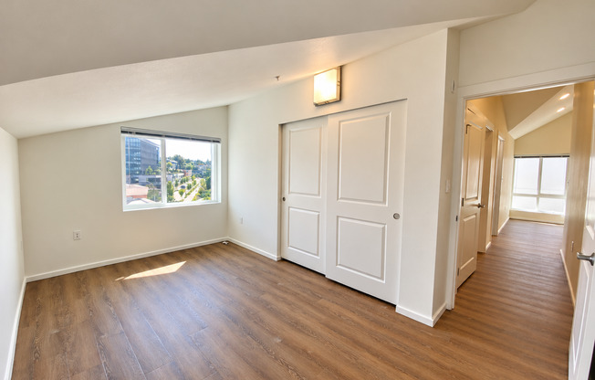 2 beds, 2 baths, 900 sqft, $2,950, Unit 5502-A