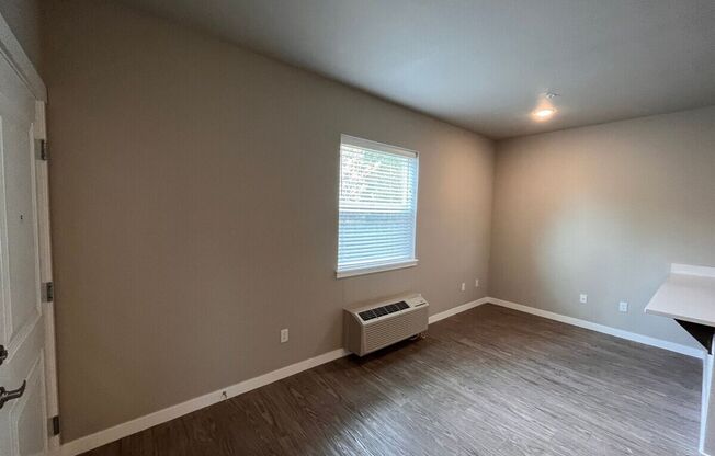 1 bed, 1 bath, 467 sqft, $1,225, Unit 3