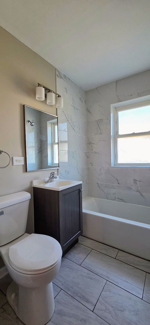 1 bed, 1 bath, $1,650, Unit 206