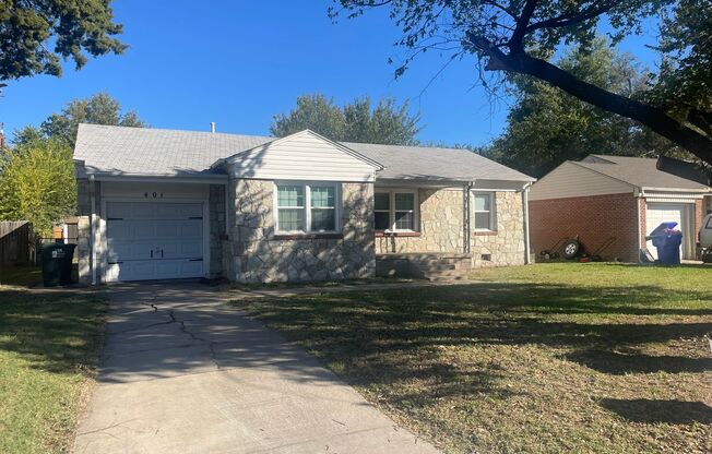 3 bed, 1 bath , beautiful wood floors, fenced backyard, laundry connections, fridge, gas range and storage shed! Cute, clean and ready for move in!