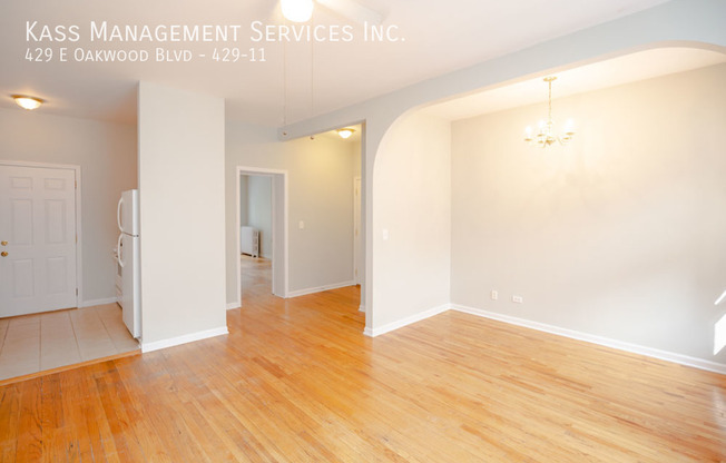 429 E Oakwood Blvd