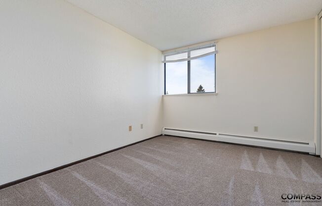 1 bed, 1 bath, 709 sqft, $1,045, Unit 2215-129