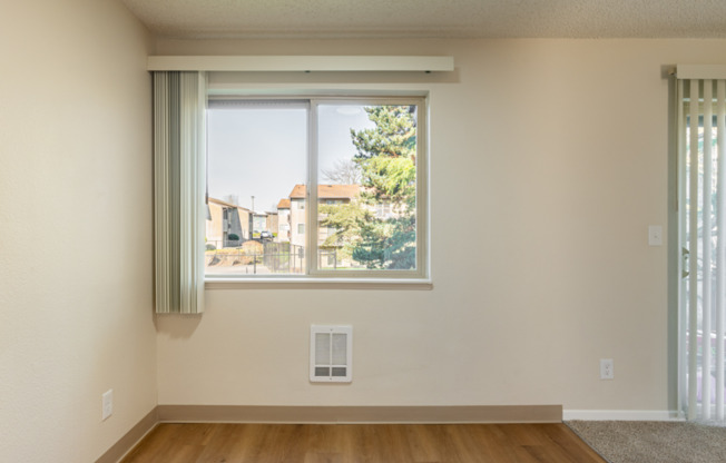 2 beds, 1 bath, 745 sqft, $1,685