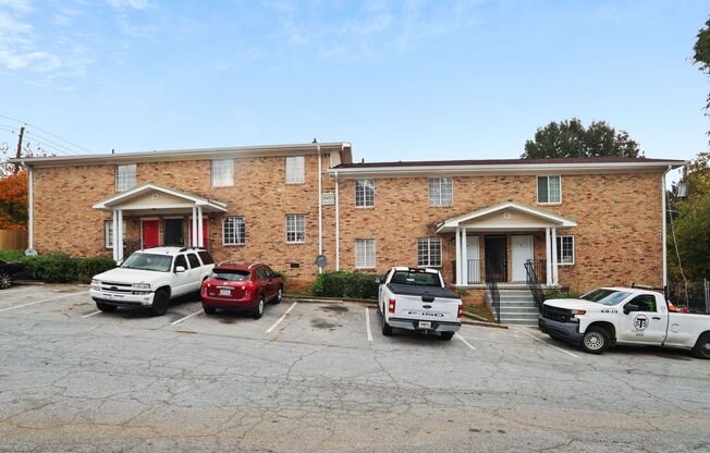 2 beds, 1 bath, 850 sqft, $1,075, Unit F6