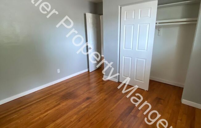 2 beds, 1 bath, 800 sqft, $1,200