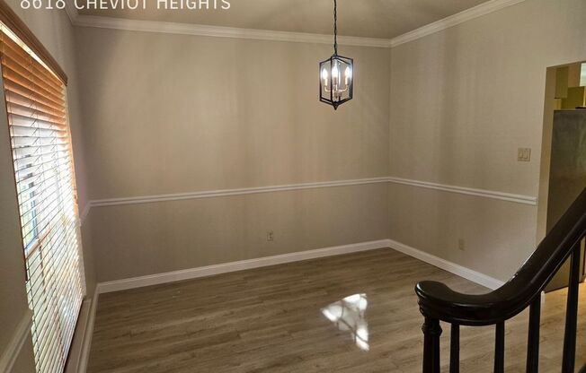8618 CHEVIOT HTS