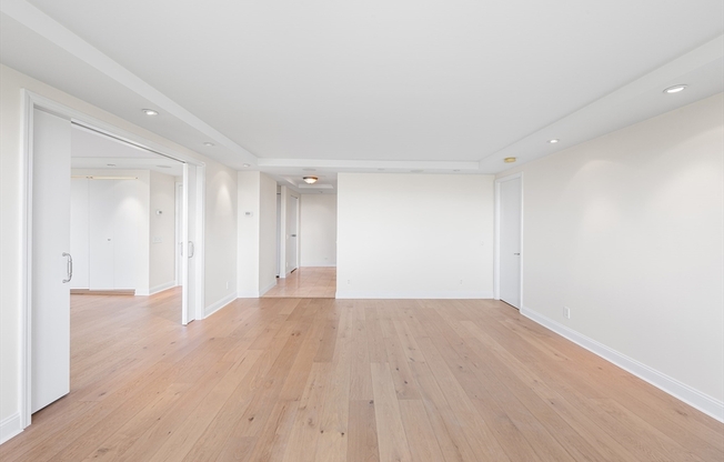 2 beds, 2 baths, 1,120 sqft, $6,000, Unit 16P