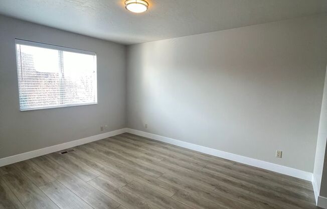 3 beds, 1 bath, $1,950