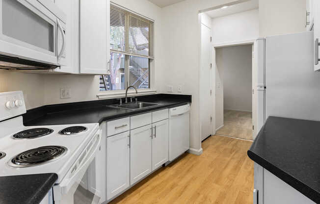 Riva Terra Apartments at Redwood Shores