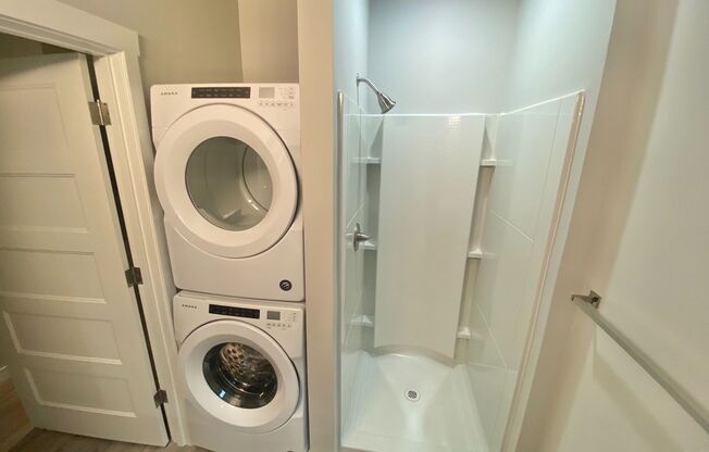 1 bed, 1 bath, 350 sqft, $1,595, Unit 201