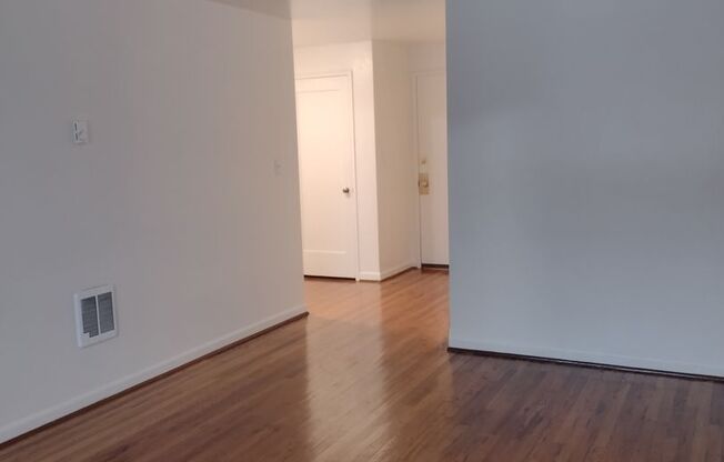 1 bed, 1 bath, 750 sqft, $925, Unit 1509-#206