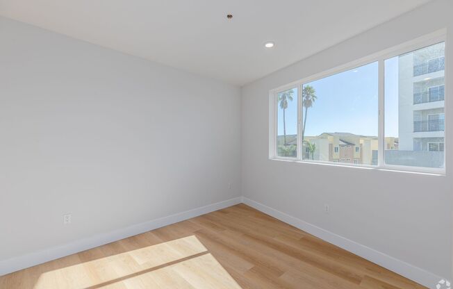 2 beds, 2 baths, 1,033 sqft, $3,025, Unit 408