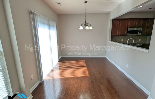 8219 SALTWOOD PL