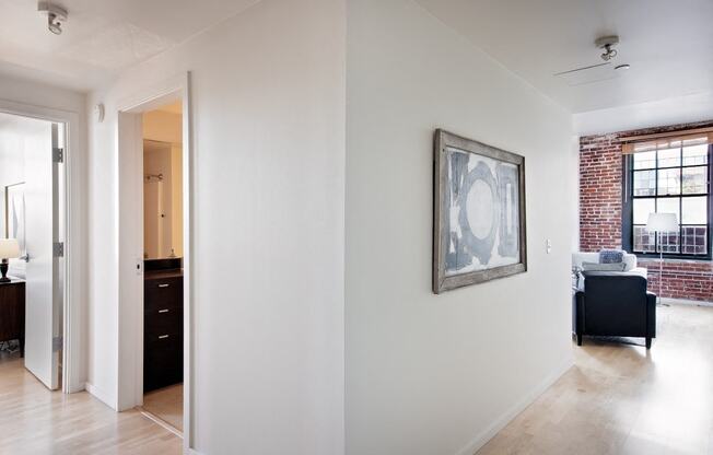 crane--19 Portland, OR Crane Flats and Lofts living room