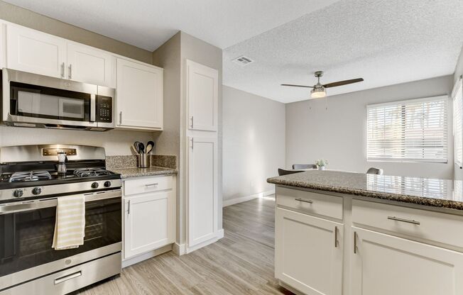 2 beds, 2 baths, 1,050 sqft, $1,300