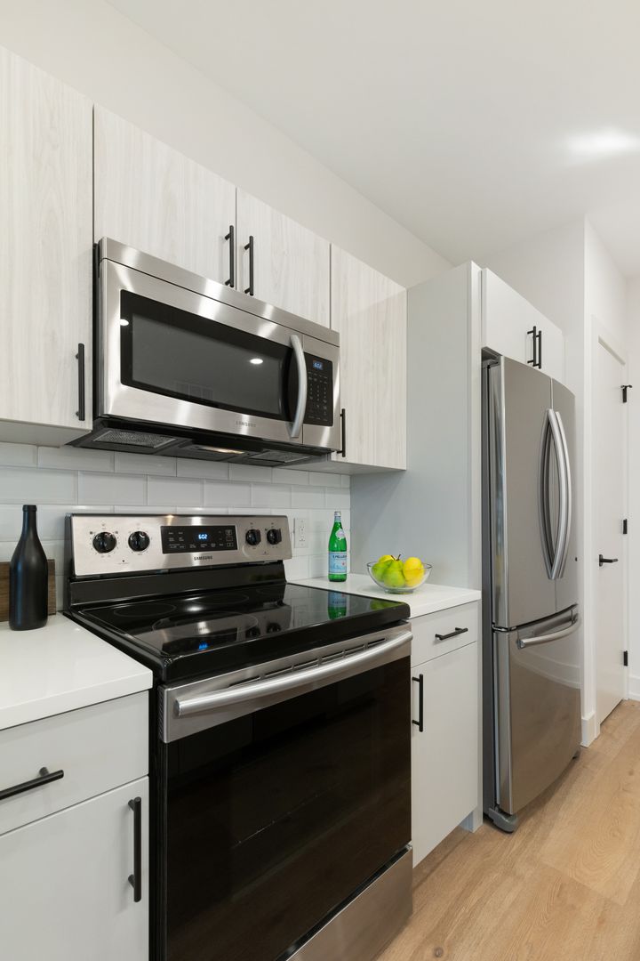 1331 Juniper