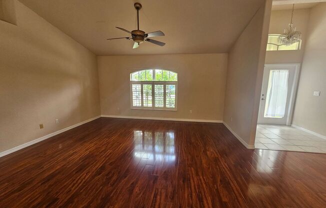 Pool Home 3 Bedroom 2 Bath close to shopping!!!
