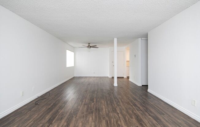 2 beds, 2 baths, 1,057 sqft, $3,095, Unit 212