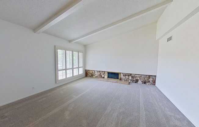 16401 Redlands Ln - Spacious 4 Bed 3 Bath + Bonus Room Home in Huntington Beach!