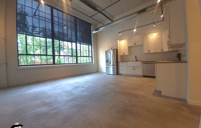 2 beds, 1 bath, 945 sqft, $1,595, Unit Apt. 101