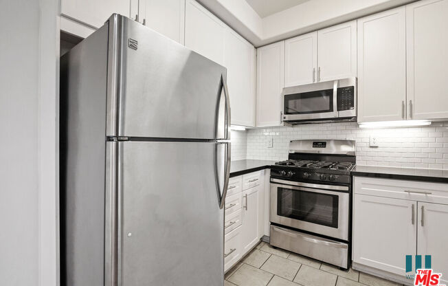 2 beds, 2 baths, 1,108 sqft, $3,595, Unit 302