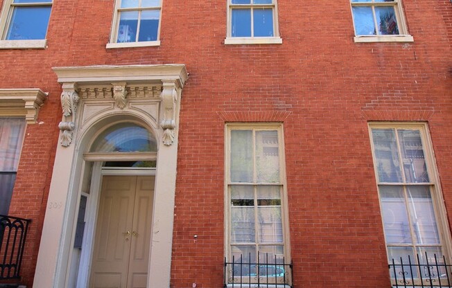 809 Park Ave
