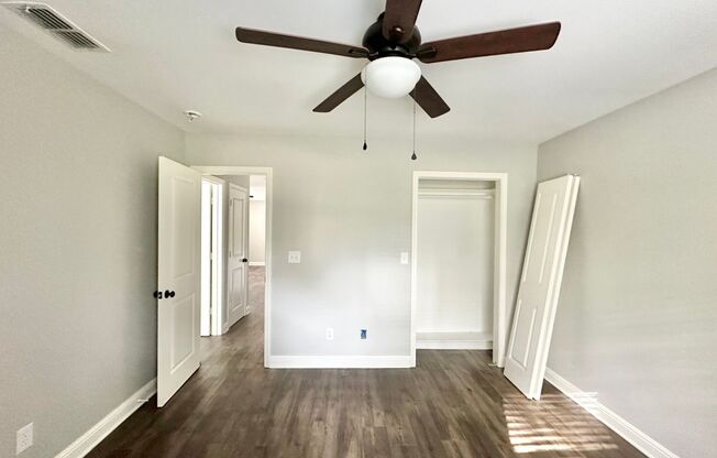 2 beds, 1 bath, 875 sqft, $975, Unit Unit 8