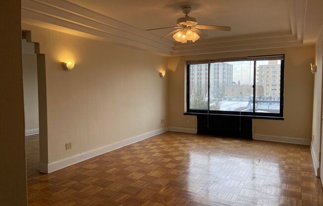 1 bed, 1 bath, $1,075, Unit 404