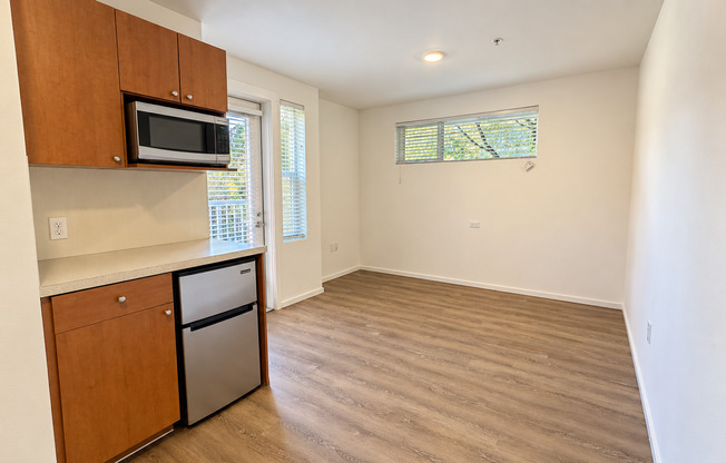 Studio, 1 bath, 190 sqft, $1,495, Unit 3210