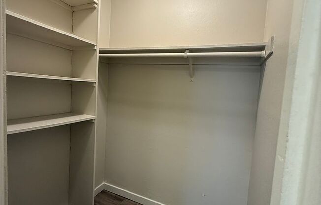 Studio, 1 bath, 360 sqft, $1,425, Unit 51