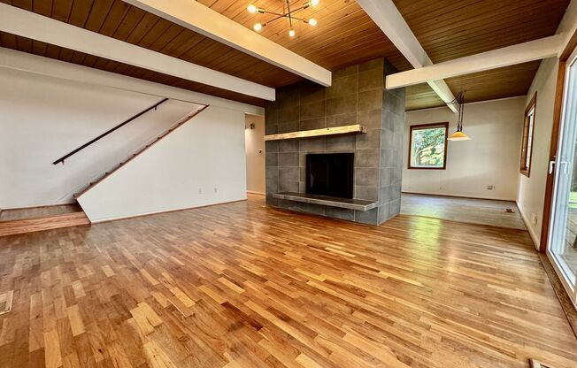 Mid-Century Gem near Meadowbrook Park!