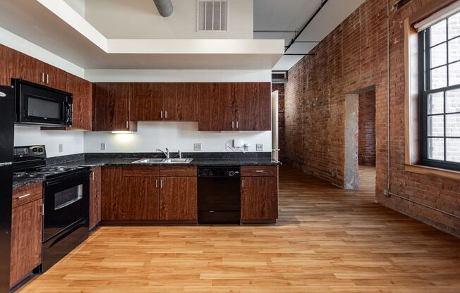 1 bed, 1 bath, 730 sqft, $1,715, Unit 110