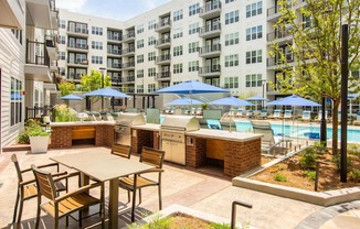 Courtyard with Outdoor Kitchen and Grills