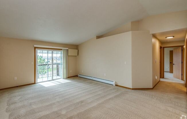 Upper Pineview Living, 2 Bed/2 Bath