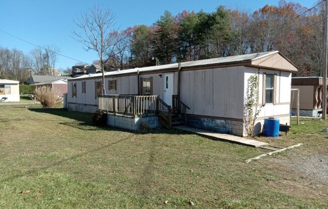 Deepwood Trailer Court