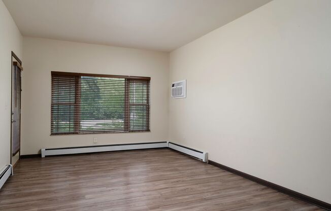 2 beds, 2 baths, 1,101 sqft, $1,900, Unit 116