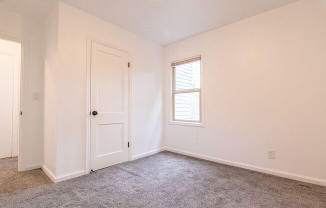 2 beds, 1 bath, 750 sqft, $1,595, Unit 13