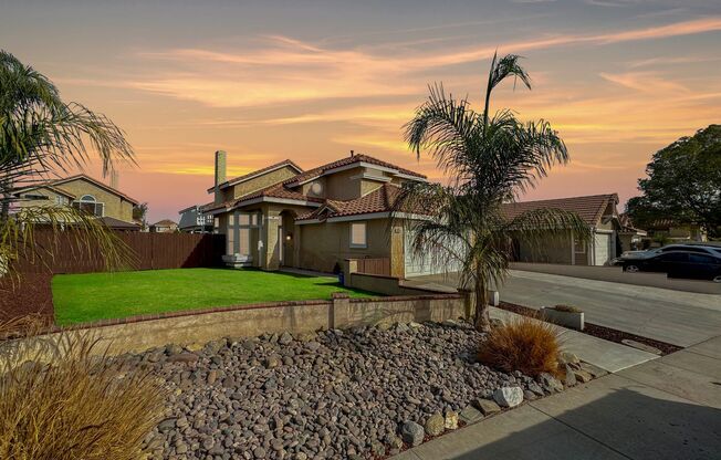 Stunning 3B/2.5BA House in Menifee!