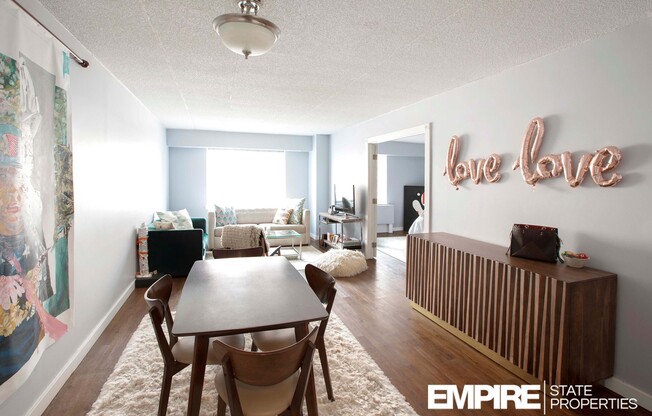 300 RECTOR PL