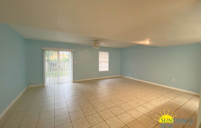 Great 3 Bedroom Townhouse Close to Both Bases!