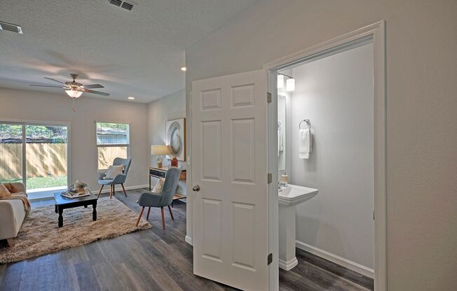 3 beds, 2.5 baths, 1,652 sqft, $2,200, Unit 5432