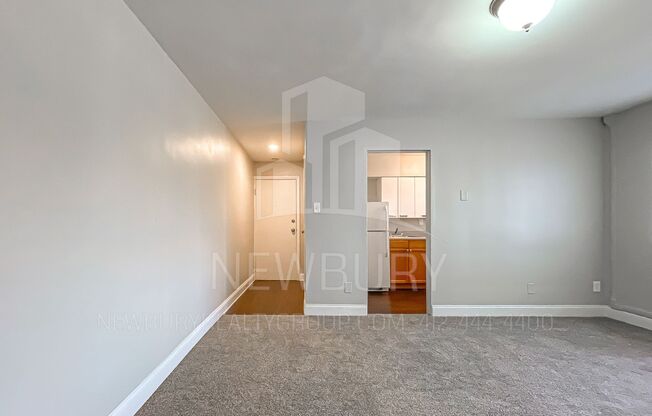 2 beds, 1 bath, 650 sqft, $799, Unit 313-01