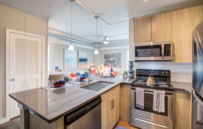 1 bed, 1 bath, 475 sqft, $1,295, Unit 1-0443