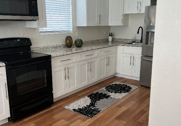 46 Avenue, NW 1st Street