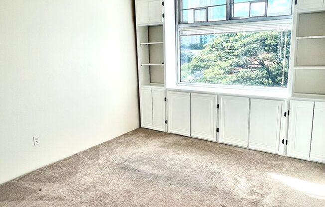 1 bed, 1 bath, $2,200, Unit # 506